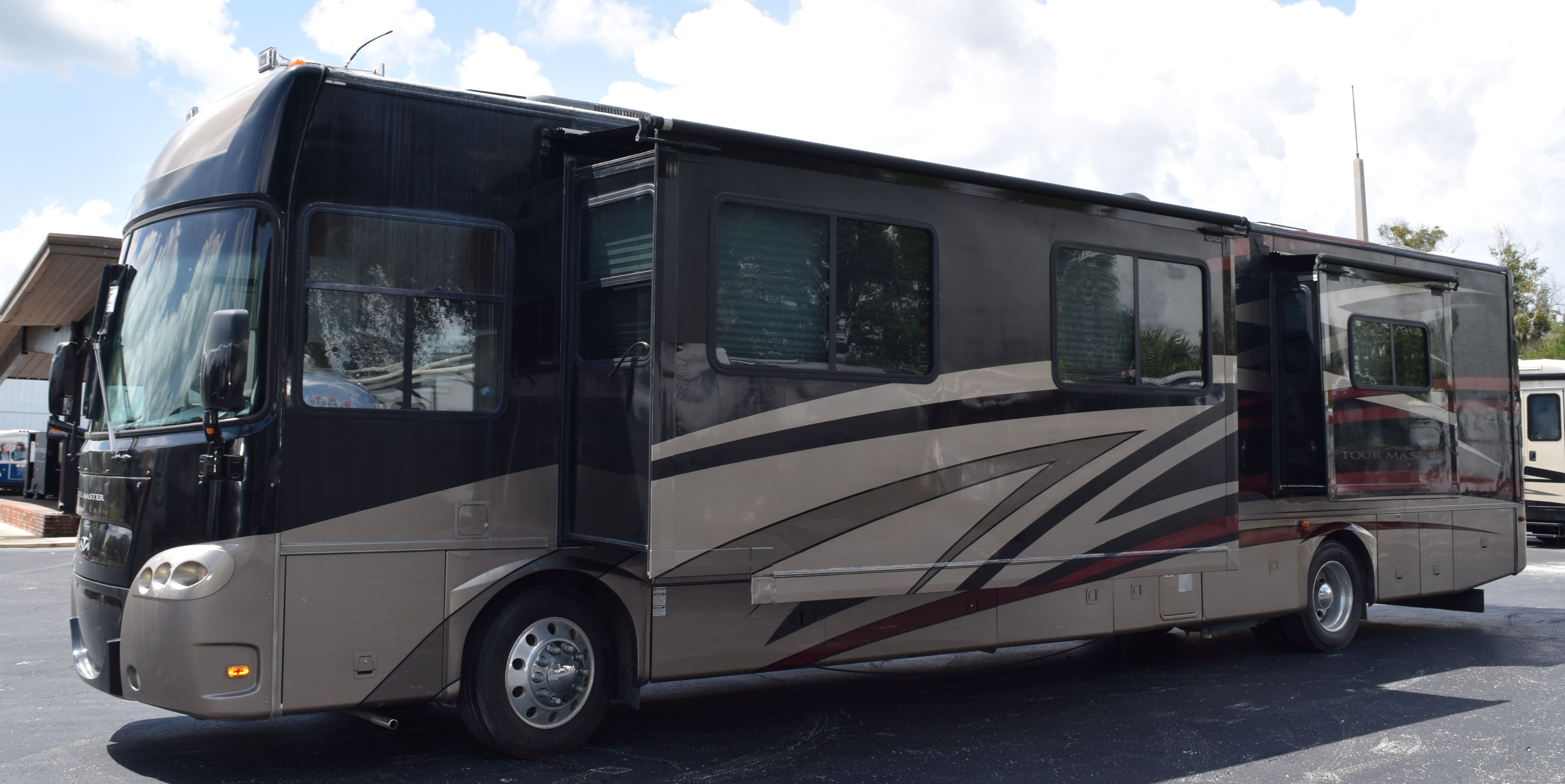 2007 Gulf Stream Tour Master