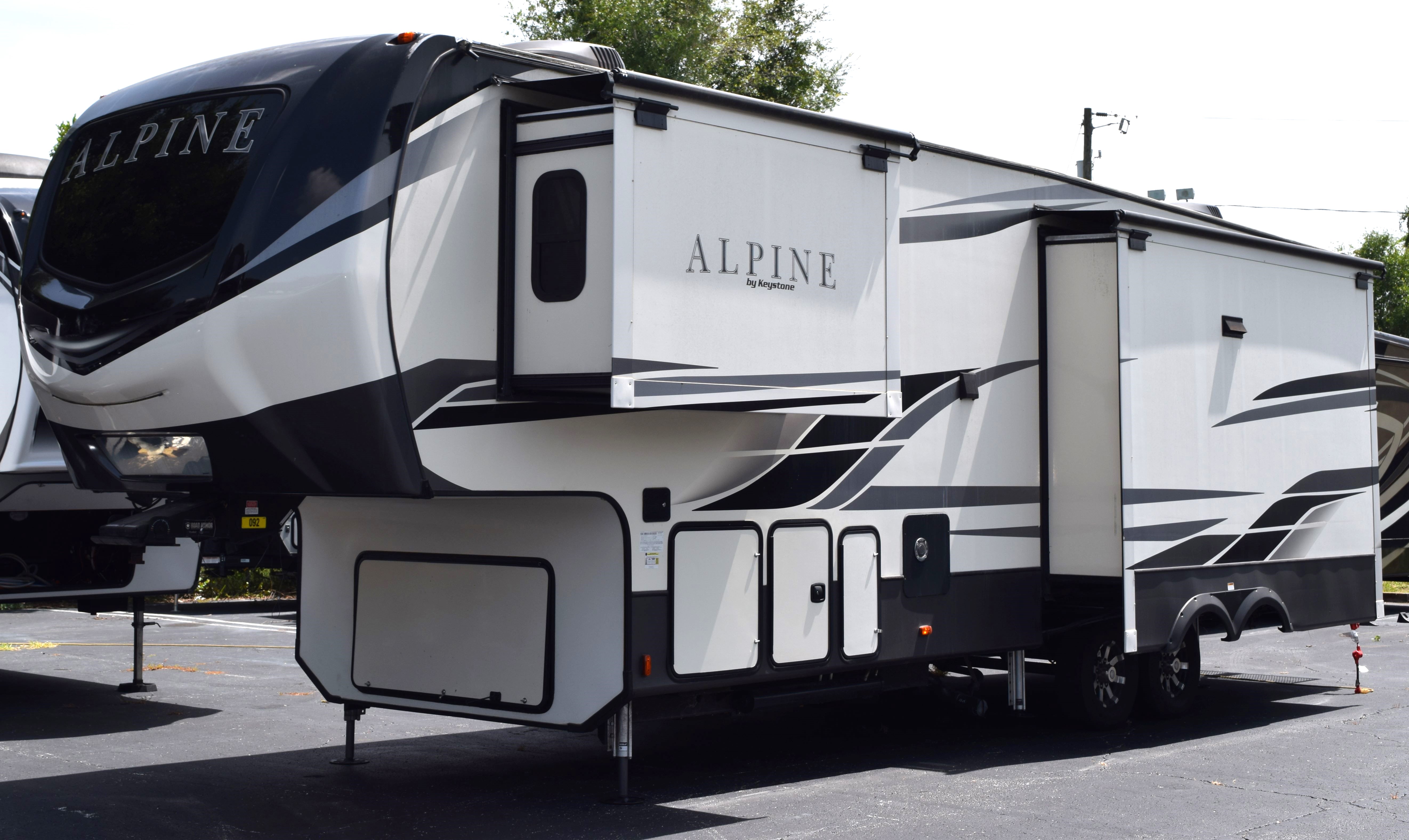 2020 Keystone Alpine